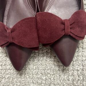 Tory Burch Burgundy Pointed Toe flats with suede bow US6